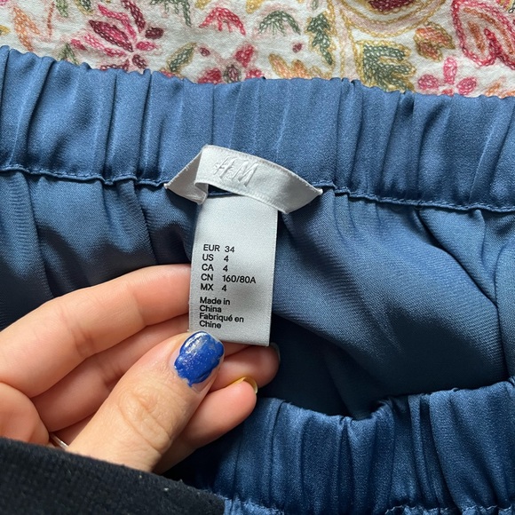 H&M Blue Satin Blouse - Picture 4 of 8